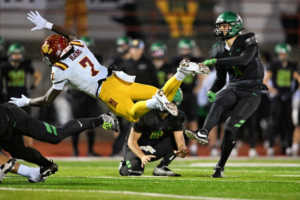 a Central Catholic West Linn 6A Oregon football semifinal November 17 2023 Leon Neuschwander 10
